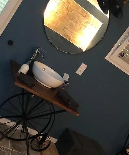 Hotel La Guinguette De Michaux 3*