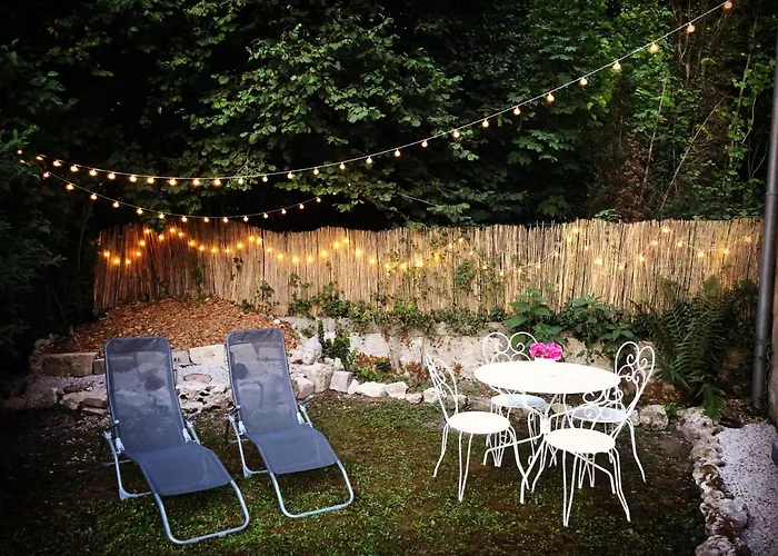 Hotel La Guinguette De Michaux